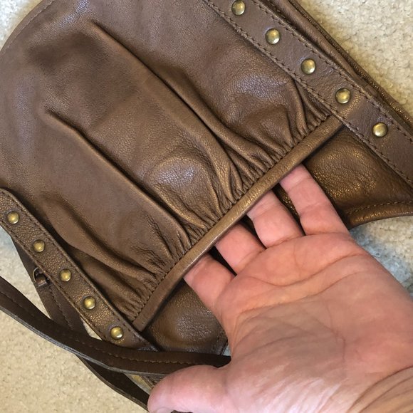 Juicy Couture THINK Brown Taupe Leather Crossbody Bag - Picture 14 of 16